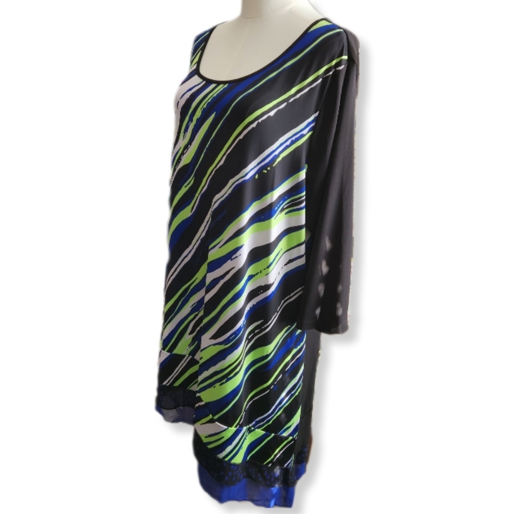 Nygard Striped Tunic Top with Black Blue and Green Accents Acemtrical Hem 2X